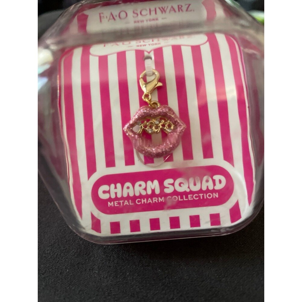 F.A.O. Schwarz Charm Squad Metal Charm Lips Xoxo